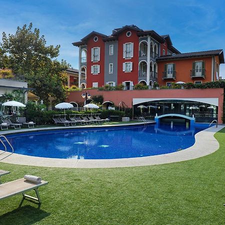 Aquazzurra Resort & Aparthotel Канобио Екстериор снимка