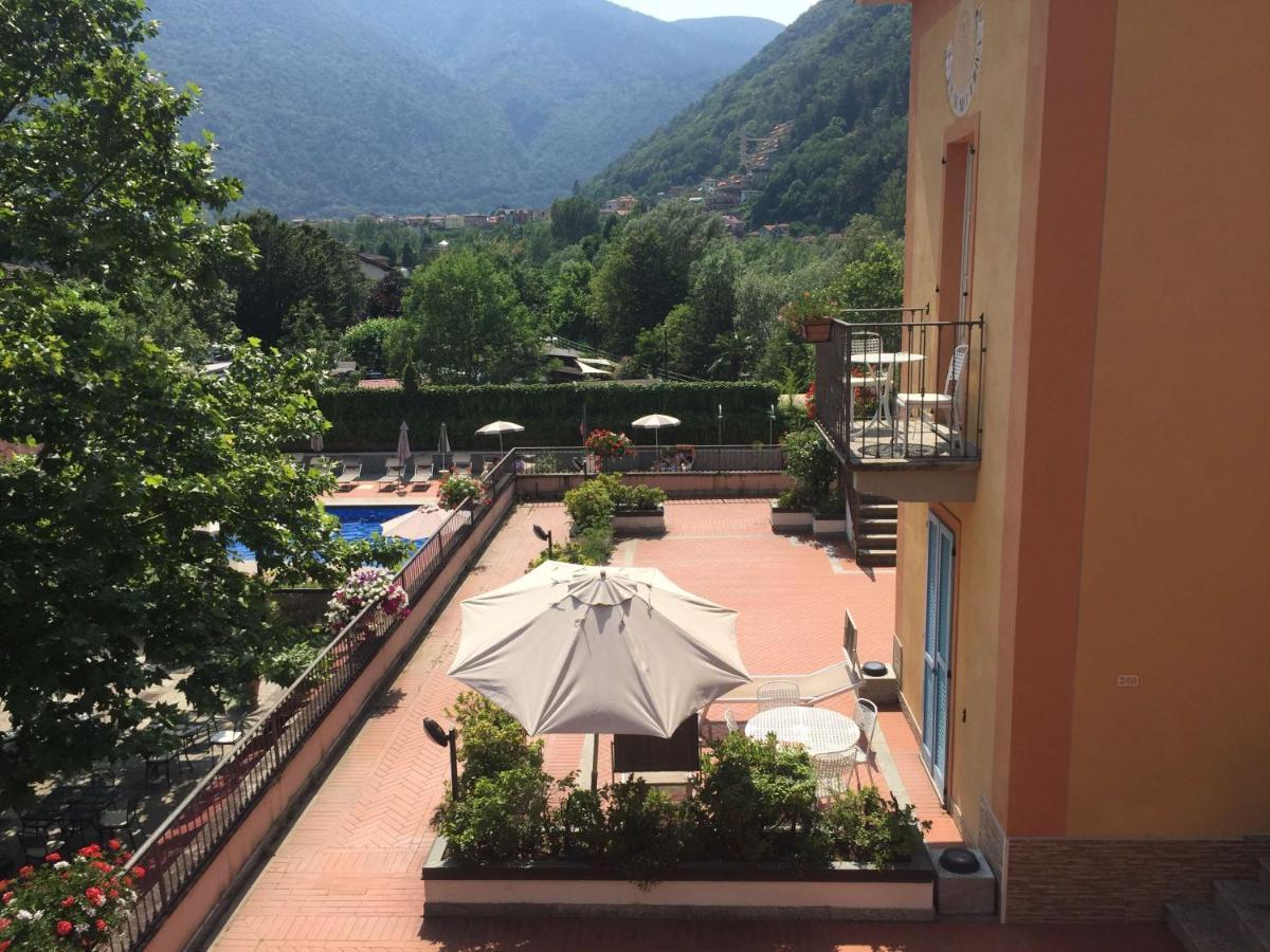 Aquazzurra Resort & Aparthotel Канобио Екстериор снимка