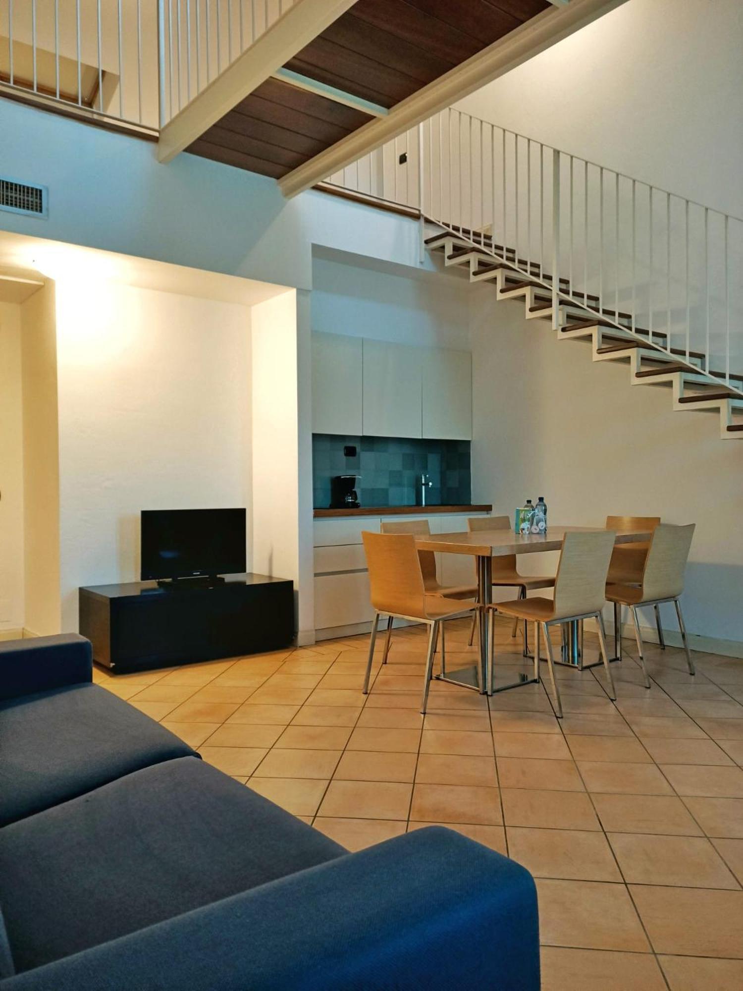 Aquazzurra Resort & Aparthotel Канобио Екстериор снимка