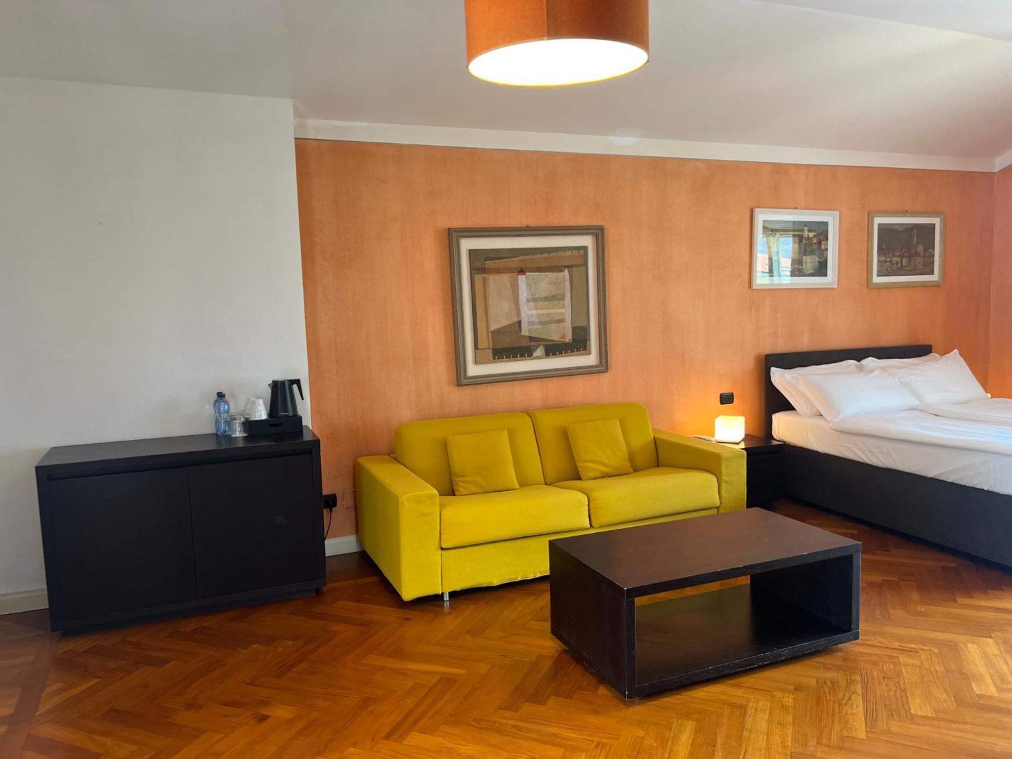 Aquazzurra Resort & Aparthotel Канобио Екстериор снимка