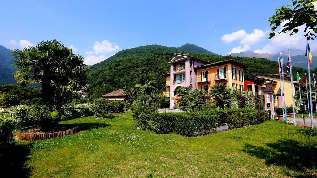 Aquazzurra Resort & Aparthotel Канобио Екстериор снимка